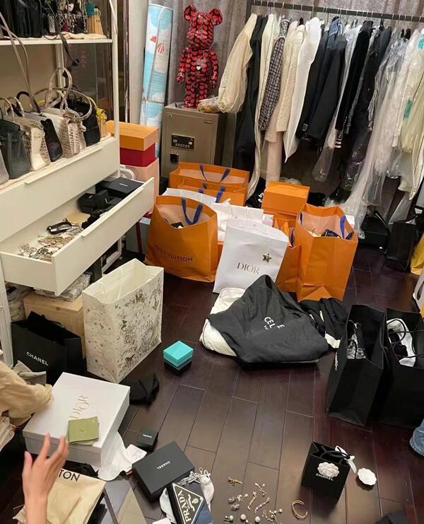 广安回收顶奢鞋服